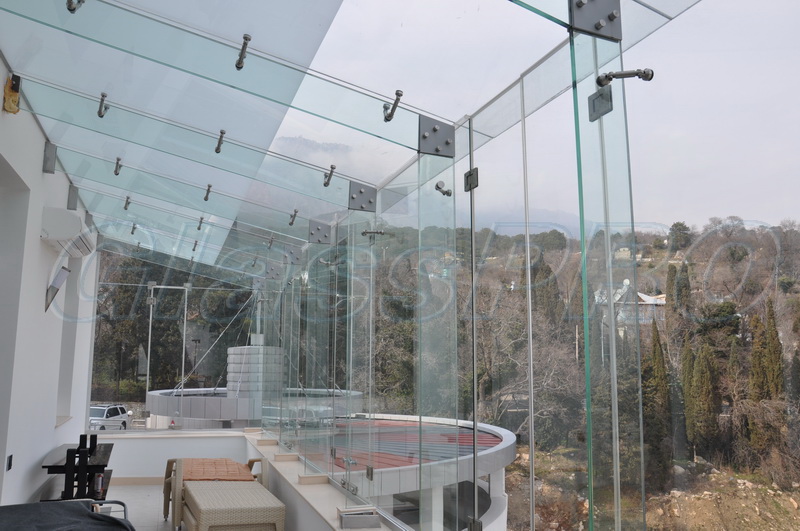 Mono glazing on glass stiffeners, terrace - Crimea