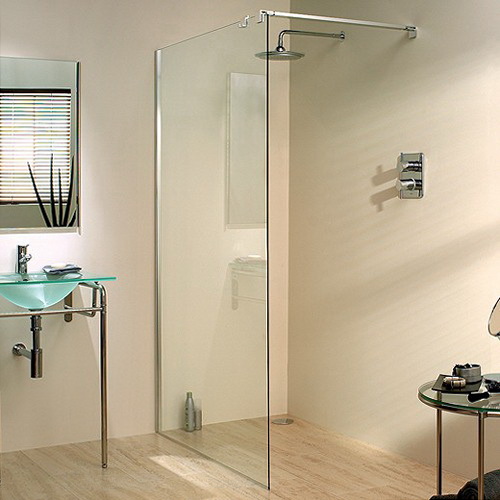 Model SP-01. Glass shower cabin with one fixed leaf without pallet
