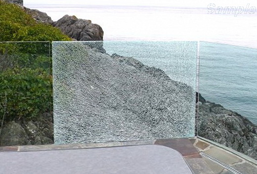 Broken tempered glass as part of the triplex preserves the integrity of the terrace fence