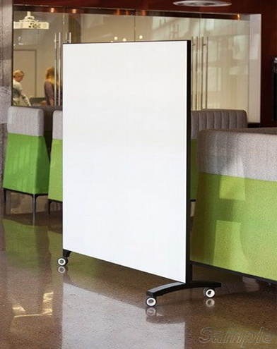 Mobile glass partition