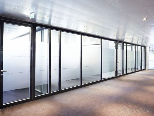 Glass partitions in recreation area