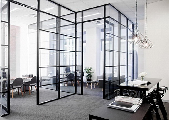 Glass partitions in recreation area