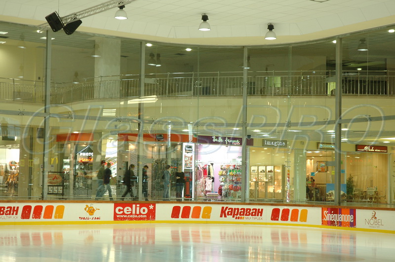 Spider glazing, mounting to a metal rack, «Karavan» mall ice rink - Kyiv