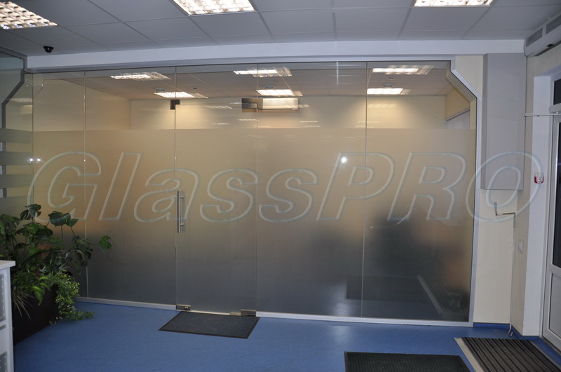 Glass interior partitions