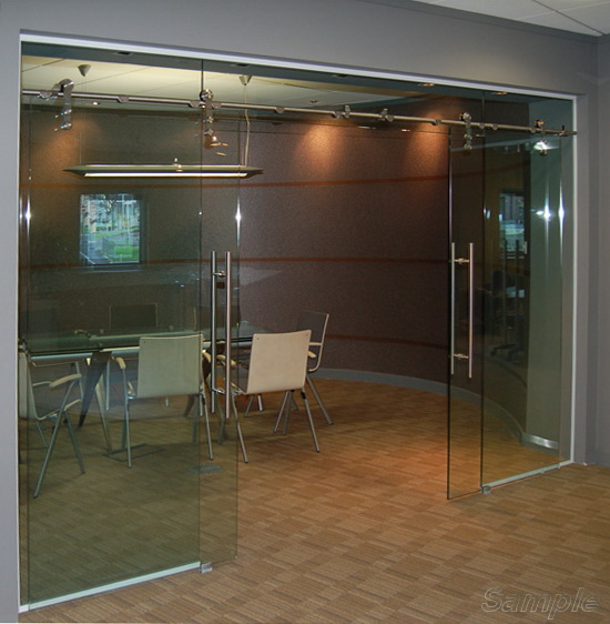 Glass office partitions are suitable for arranging a meeting room in an office space