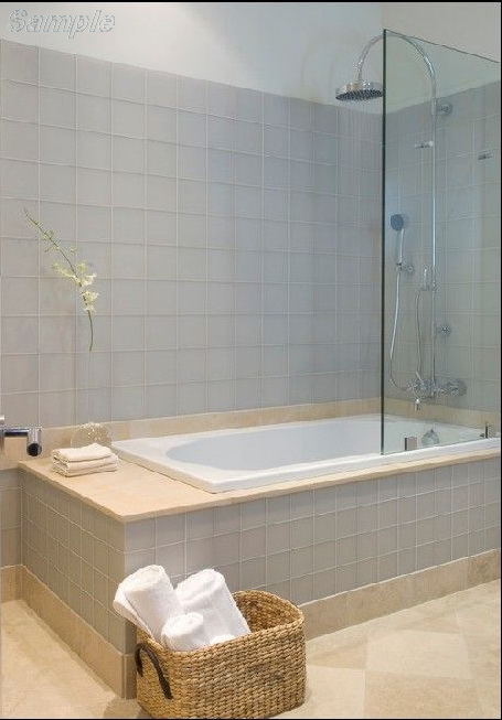 Модель BS-01. Фіксована скляна шторка для ванної
