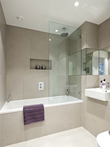 Стеклянная шторка для ванны долговечна и легка в уходе -<span style="color: #ffff00;"> Увеличить!</span>